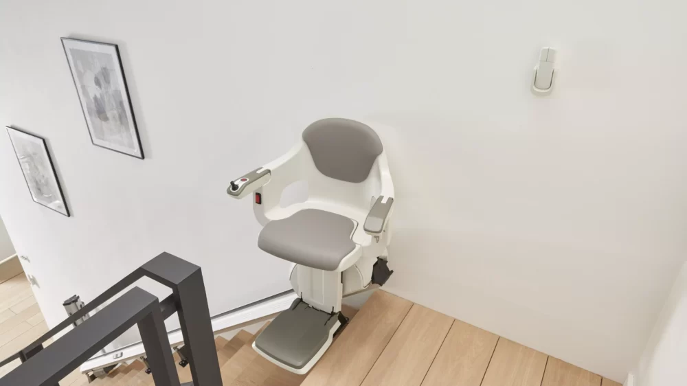straight stairlift by cima movilidad